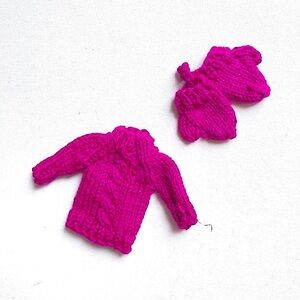 New Miniature Handmade Knit Sweater & Mitts Home Decor